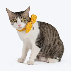 HUFT Brocade Dazzle Bow Tie With Strap For Cat - Yellow