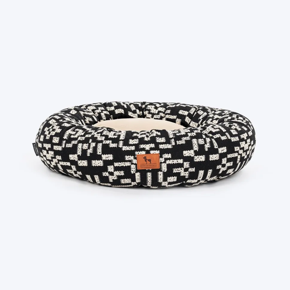 HUFT Dreamy Donut Bed For Cat & Puppy - Black & White