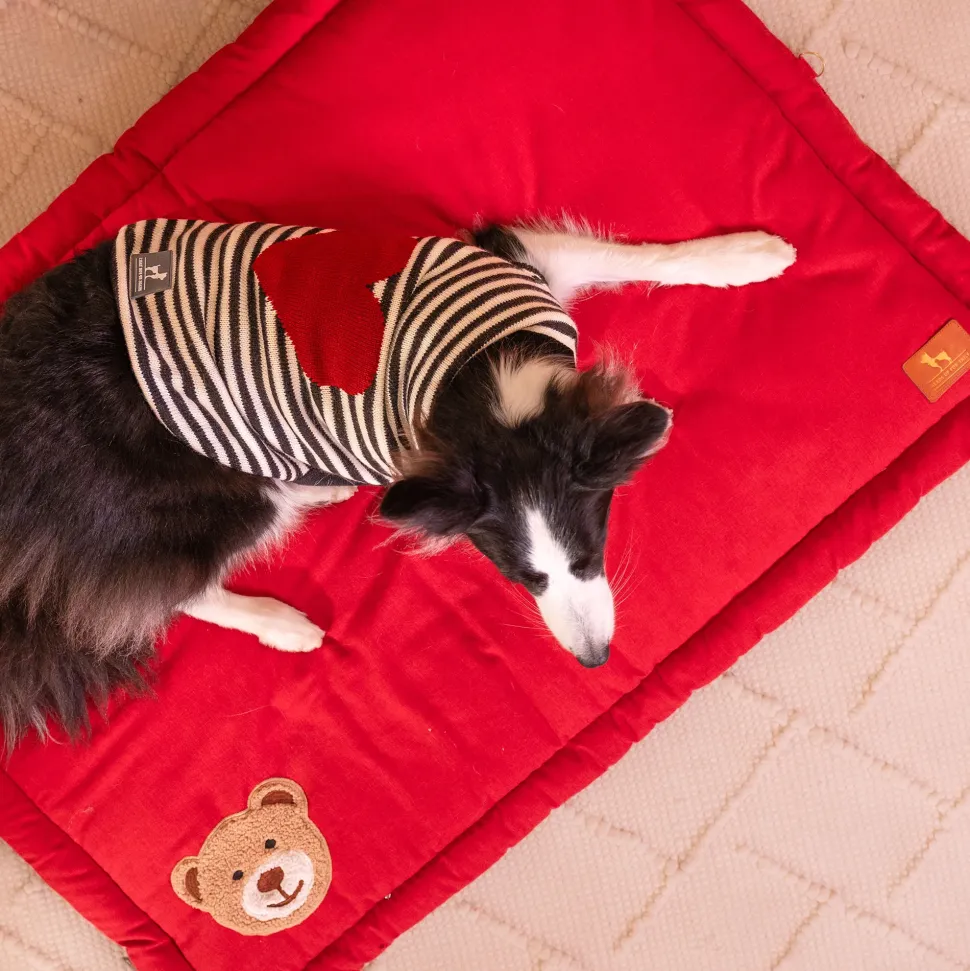 HUFT Sweetheart Stripe Sweater For Dog - Black & White