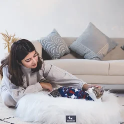 HUFT Furry Bliss Cuddle Bed For Cat & Puppy - White