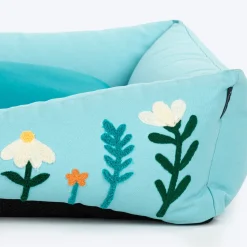 HUFT Gardenia Lounger Bed For Dog - Ice Blue
